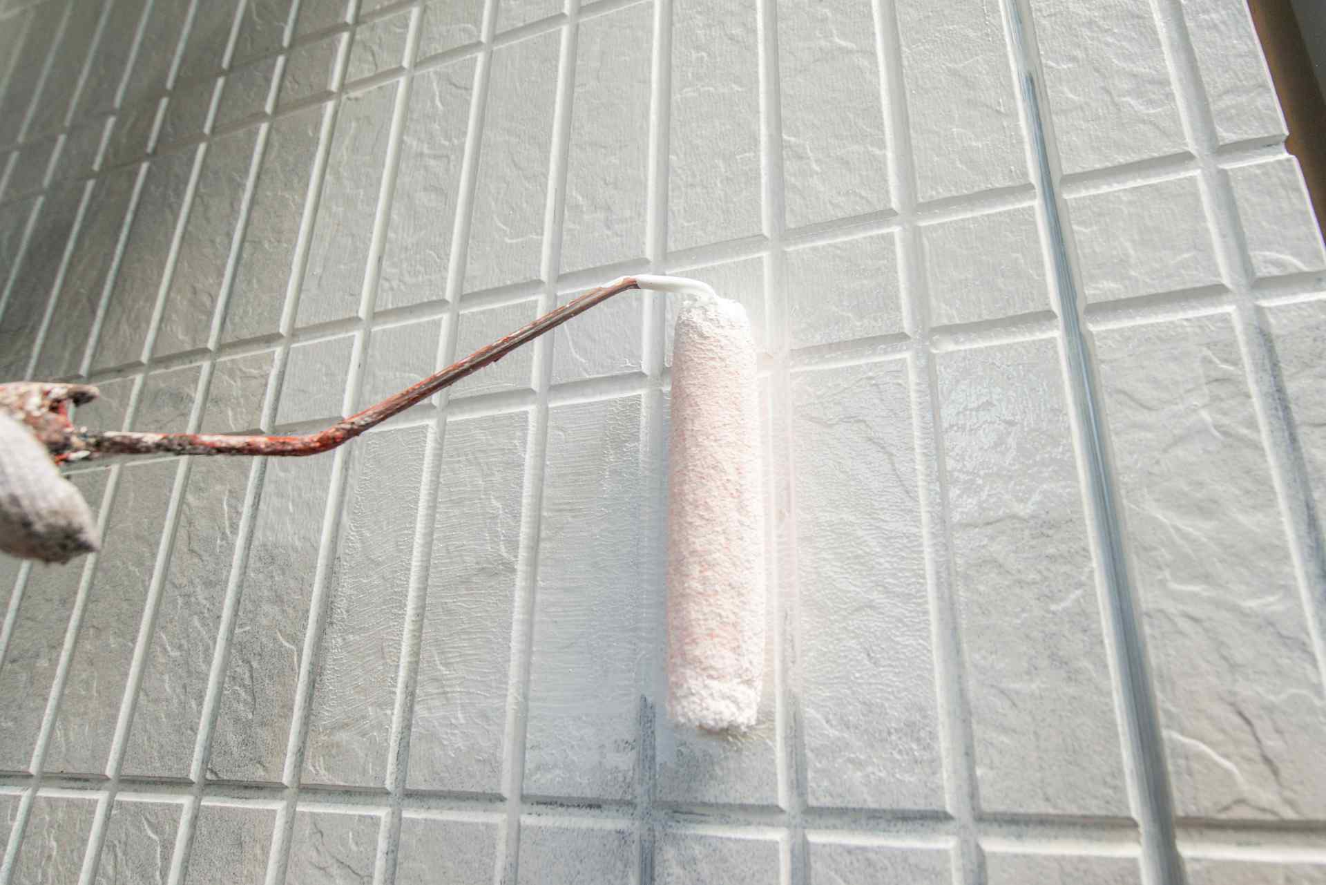 漆喰・珪藻土の自然素材使用で快適な室内環境
 鉄筋コンクリート造による高耐震・高防音住宅提案 
熱交換塗料で省エネルギーかつメンテナンス負担軽減