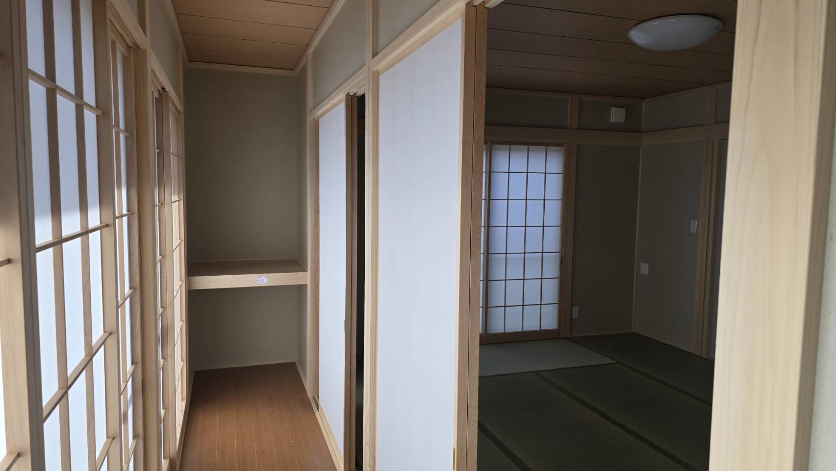 家族が自然と集まる、心地よい和の空間を注文住宅で
